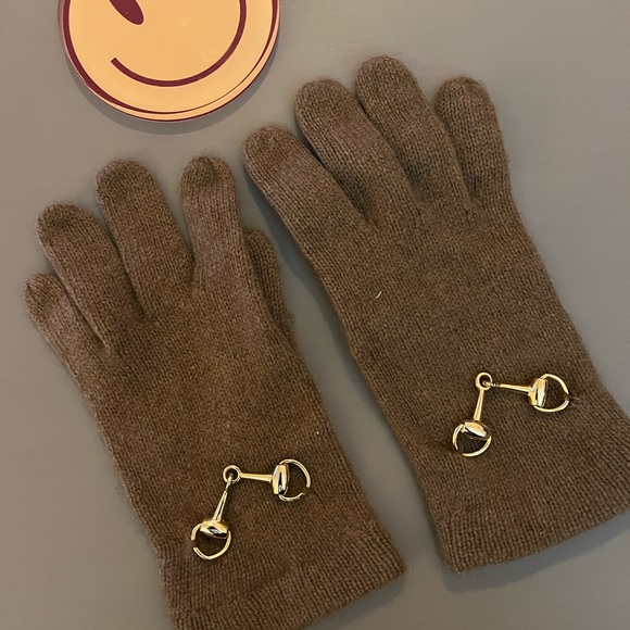 Cashmere Brown Gloves with Gold Accents - Picture 6 of 6